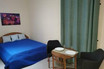 游客公寓 Royal Studio