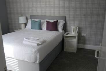 فندق صغير Caledonian Rooms