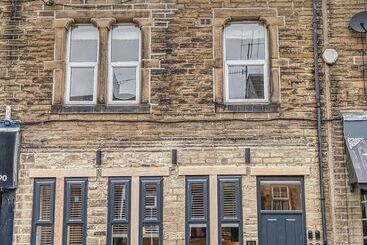 Haworth Heights   An Amazing Aparthotel!