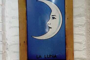 בית מלון כפרי Canova Hostel & Pizza