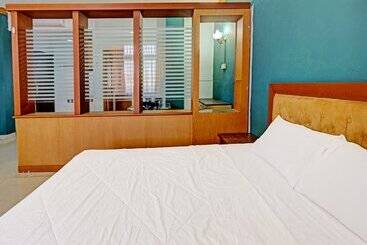 هتل Collection O 91484 Lai Lai Apartment