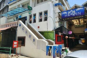 호텔 Galaxy Suites