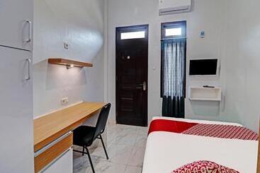 호텔 Oyo 91497 Waskita Residence Syariah