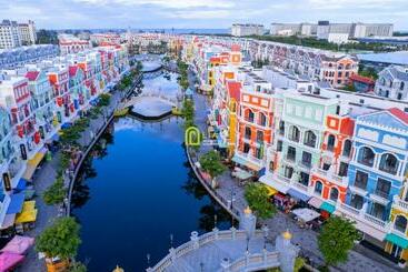 ツーリストアパートメント Lia Homestay Grand World Phu Quoc