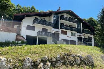 ツーリストアパートメント La Casa Di Pianca