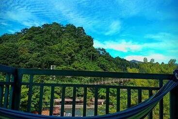 پانسیون Jungle Life Guest House   Trekking & Transport Only Book With Us