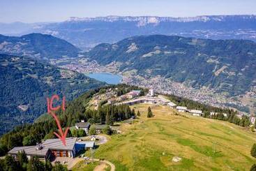 شقق خاصة سياحية Family Apartment On The Skiing Slope