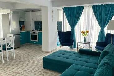 ツーリストアパートメント Apartament Aqua Blue Lake Mamaia Nord
