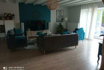 민박 Chambre Dans Maison Agréable à Cusset