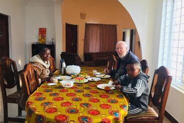 צימר Pazuri House Iringa