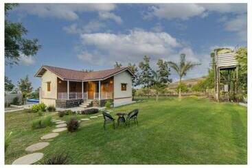 شقق خاصة سياحية Fox Corner Villa