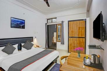 فندق Super Townhouse 1082 Holidayy Inn