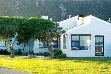 פנסיון 4 On Hoffman Seaview