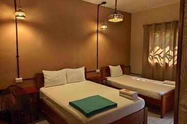 ペンション Bijao Hostel