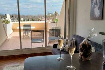 דירות לתיירים Naturisme Appartement Heliopolis Face à La Plage Avec Vue Mer