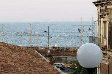 شقق خاصة سياحية Terrazza Famà