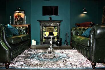 شقق خاصة سياحية The Wolf S Den