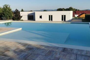 هتل آپارتمان Apart Rs