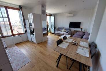 Жильё для туристов Cannes Centre, Super Cosy Apartment Near Everything