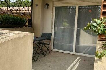 펜션 Les Jardins De Santa Giulia   Charmante Chambre D Hôte