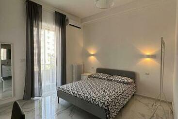 پانسیون Queens Jazz