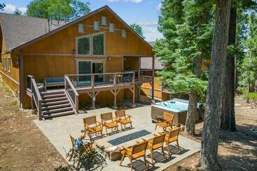 游客公寓 Teddy By Avantstay Majestic Cabin In Big Bear W Balcony