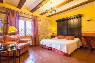 דירות לתיירים Casa Rural La Yedra