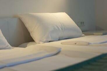 هتل Pansion Hukić B&b