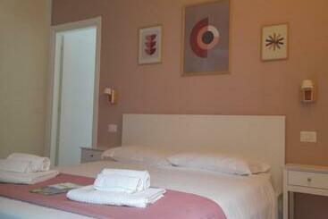 פנסיון Ca  Del Vino Rooms  Varzo