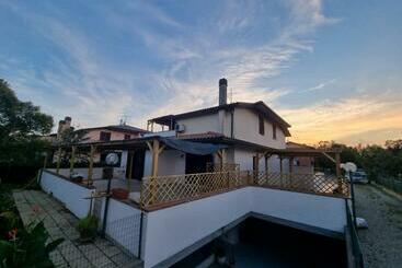 پانسیون Le Rondini Casavacanze