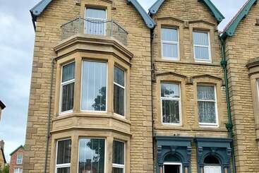 Жильё для туристов Remarkable 1 Bed Apartment In Lytham Saint Annes