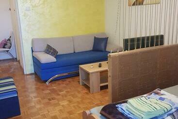 דירות לתיירים Apartman Wish