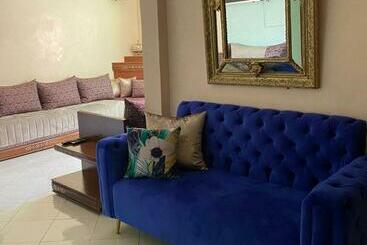 游客公寓 Dar La Famila