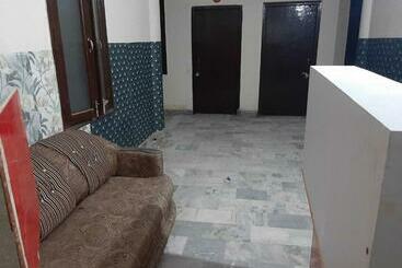 فندق Spot On 91345 Ocean Guest House