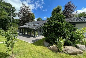 Жильё для туристов Gemütliches Haus Zwischen Förde Und Golfplatz