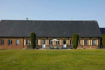 Жильё для туристов La Maison De Charlotte