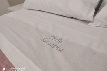 ペンション Perla Saracena