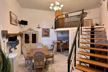 דירות לתיירים Tavi S Home