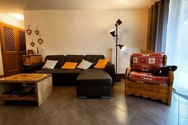 דירות לתיירים Appartement Cosy Avec Terrasse Et Parking Privé, Centre Village à 2 Pas Et Arrêt Ski Bus Proche   Fr