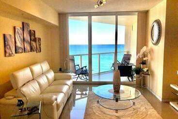 شقق خاصة سياحية Gorgeous Oceanfront Sunny Isles Beach Condo