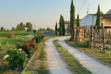 شقق خاصة سياحية San Pietro B&b App 5 Castel Goffredo