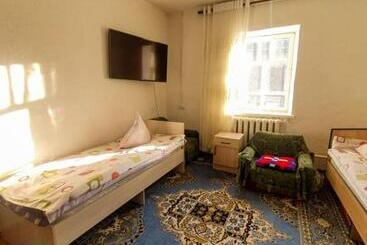 پانسیون Nomad Guest House