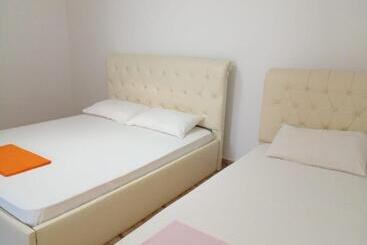 פנסיון Villa Arli&eris