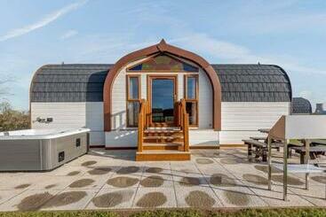 אתר נופש Wild Acre Village At Sundown Adventureland