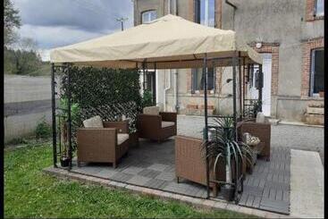 مبيت وإفطار Maison Les Berrys