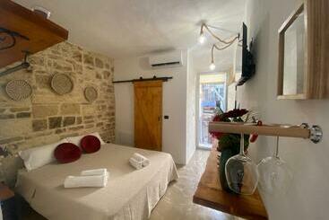 דירות לתיירים Dimora Pietranima