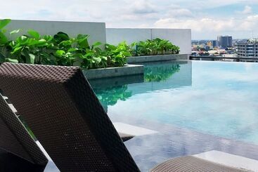 Harolds Evotel Quezon City