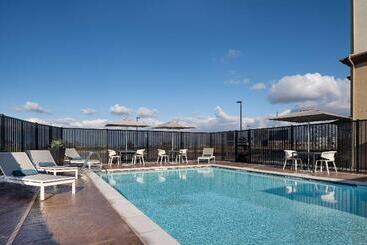 호텔 Hilton Garden Inn Visalia, Ca