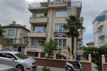 膳宿费 къща чифчибашиеви