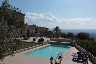 Pensjonat Casale Ciricó Tra Catania E Siracusa